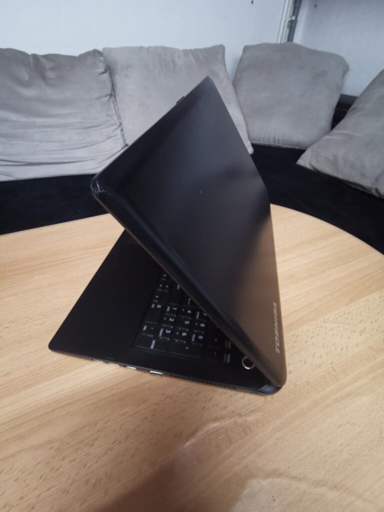 TOSHIBA SATELLITE C500